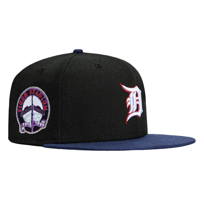 Detroit Tigers Stadium Metallics Cap – New Era 59Fifty in Black & Light Navy