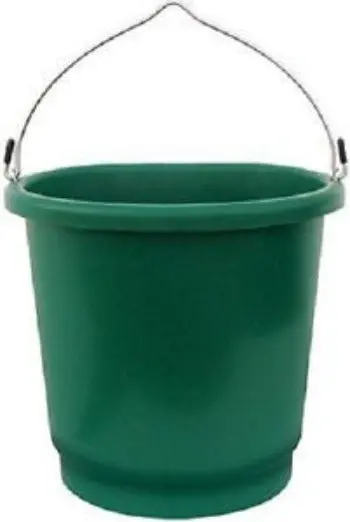Farm Innovators FB-80 Heated Livestock Water Bucket – 3-Gallon Flat-Back Design, Frost-Resistant (Pack of 6)