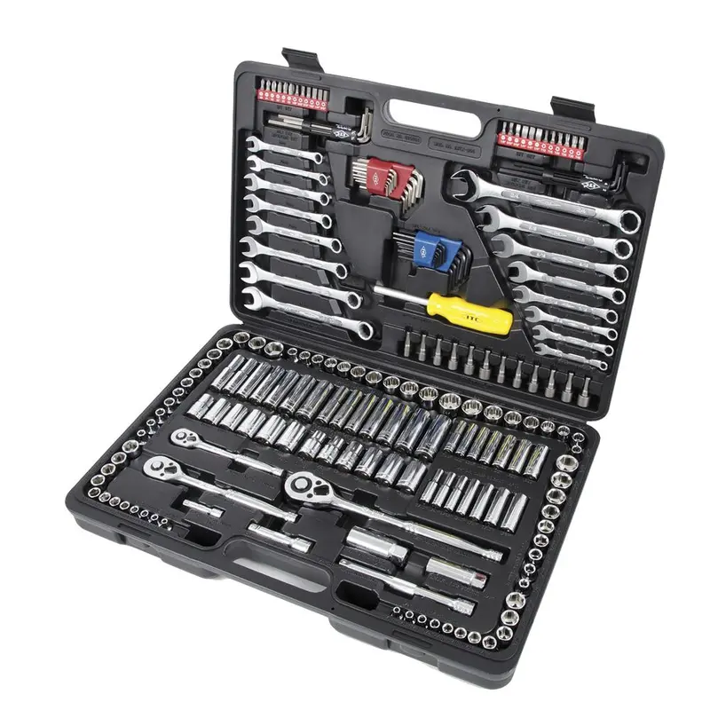 ITC 200-Piece Professional Mechanic’s Tool Set – Includes 6-Point and 12-Point Sockets, Wrenches, and Drivers, Model 020304
