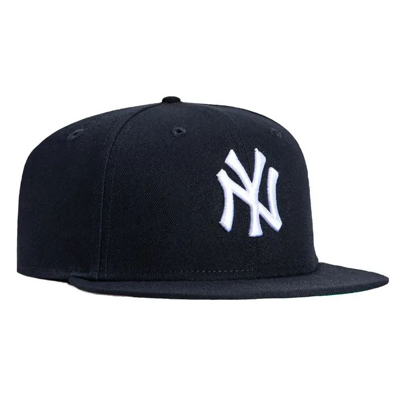 New Era 59Fifty Yankees Pink UV-Protective Cap – Navy and White