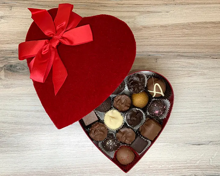 Red Velvet Heart Box with Bow (8 oz)