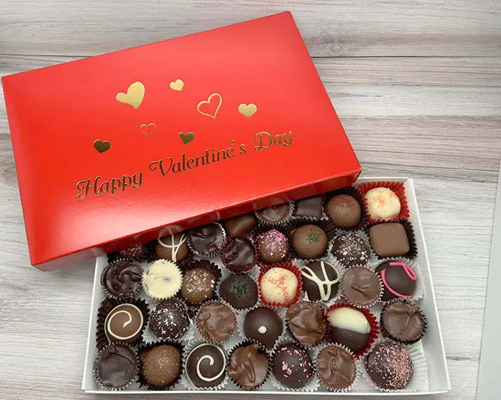 Romantic Valentine’s Day Chocolate Box – 1 Pound