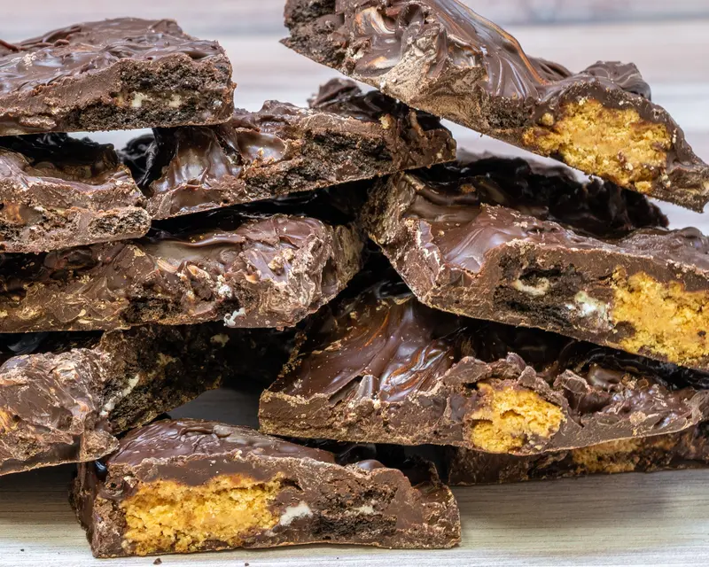 Vegan Cookie Crunch Bark